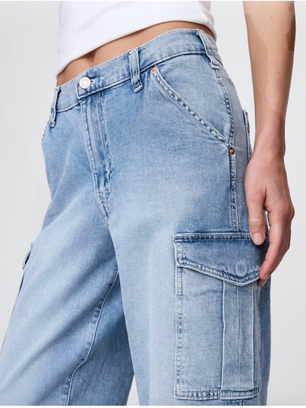 GAP Women's Mid Rise '90s Loose Cargo Jeans- US 27R - Picture 4 of 16